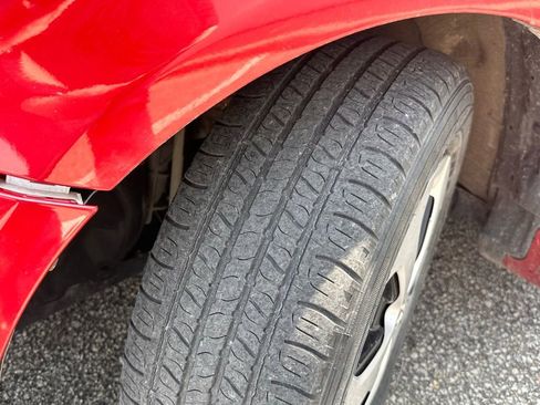 Used 2015 Toyota Prius Two image 9