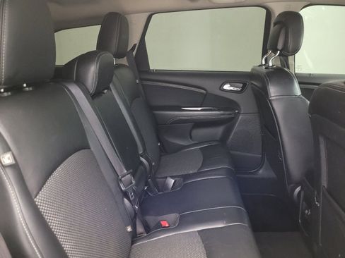 Used 2020 Dodge Journey Crossroad w/ Popular Equipment Group FWD image 19