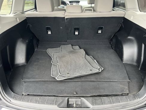 Used 2014 Subaru Forester 2.5i Premium w/ All-Weather Package image 11