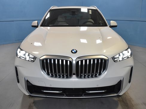 New 2026 BMW X5 xDrive40i w/ Executive Package image 22