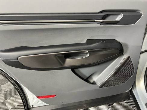 Used 2024 Kia EV9 Light Long Range image 28