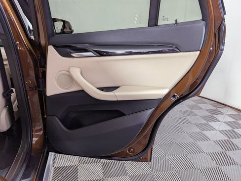 Used 2017 BMW X1 xDrive28i image 40