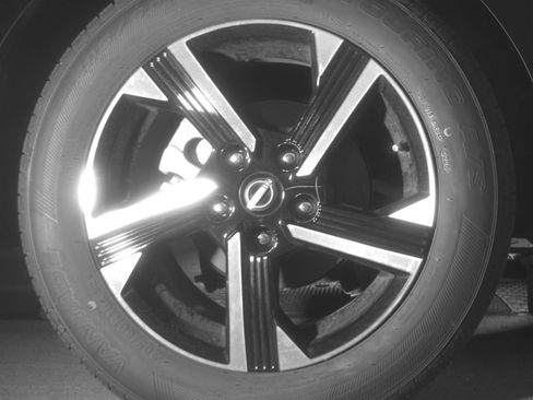 Used 2025 Nissan Sentra SV FWD image 15