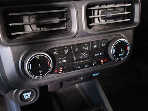 Used 2023 Ford Maverick Lariat w/ Lariat Luxury Package image 8