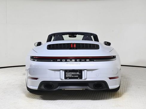 Used 2025 Porsche 911 Carrera image 6