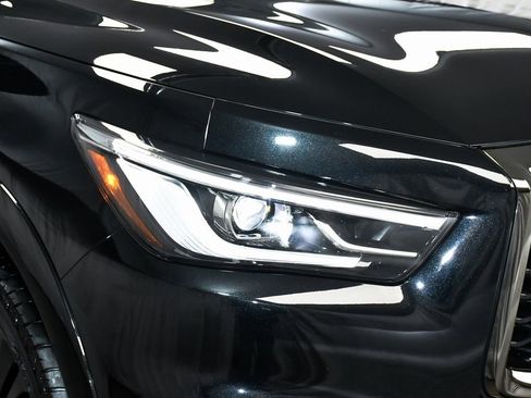 Used 2024 INFINITI QX80 Premium Select w/ Cargo Package image 71