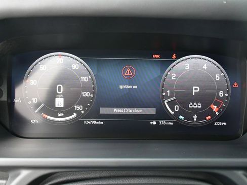 Used 2024 Land Rover Defender 90 X-Dynamic SE image 26