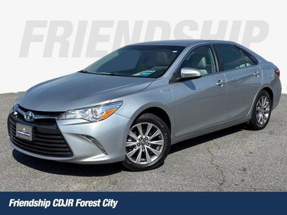 Used 2017 Toyota Camry XLE w/ Moonroof Package