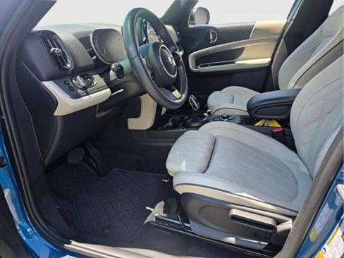 Used 2024 MINI Cooper Countryman S w/ Signature Upholstery Package FWD image 10