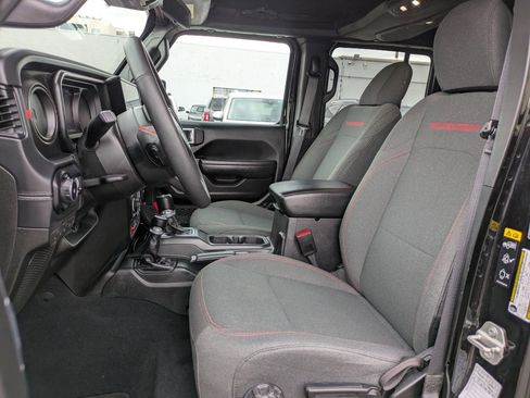 Used 2024 Jeep Wrangler Unlimited Rubicon w/ Convenience Group image 26