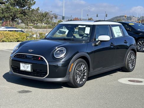 New 2026 MINI Cooper S image 1