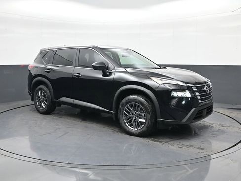 New 2026 Nissan Rogue S image 1