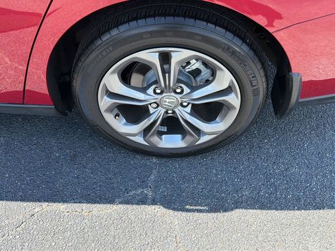 Used 2024 Honda Accord EX image 38