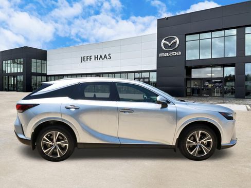 Used 2025 Lexus RX 350 FWD w/ Technology Package image 5