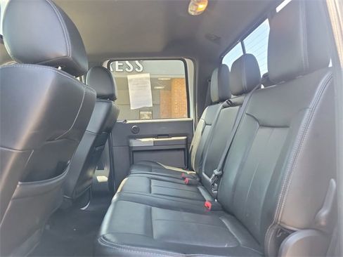 Used 2016 Ford F250 Lariat w/ Lariat Ultimate Package AWD/4WD image 26