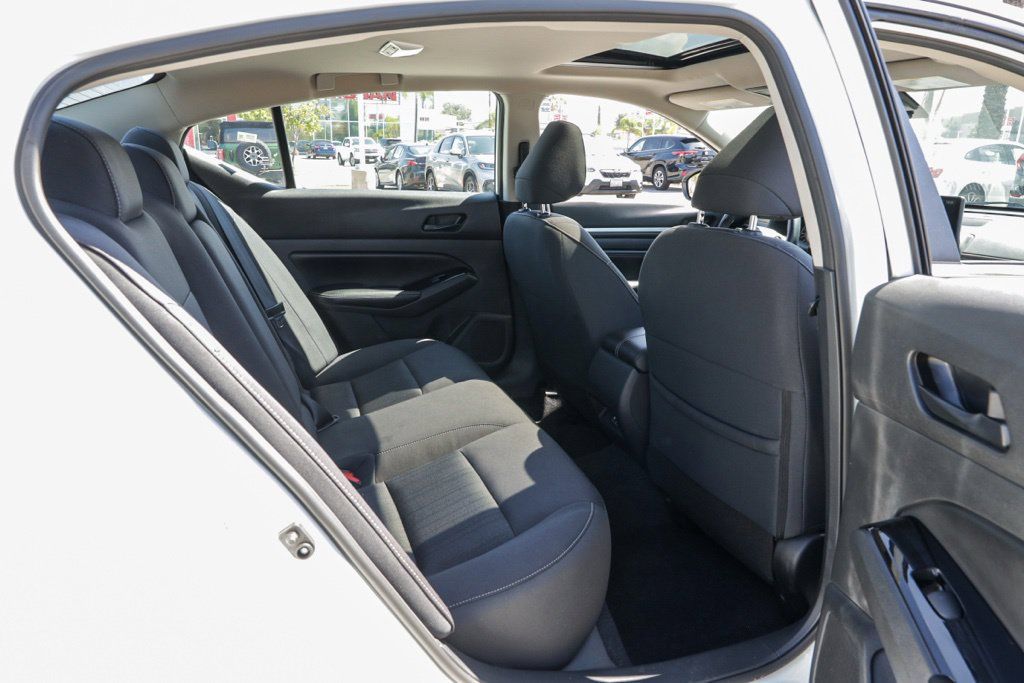 Used 2023 Nissan Altima 2.5 SV w/ SV Premium Package FWD image 24