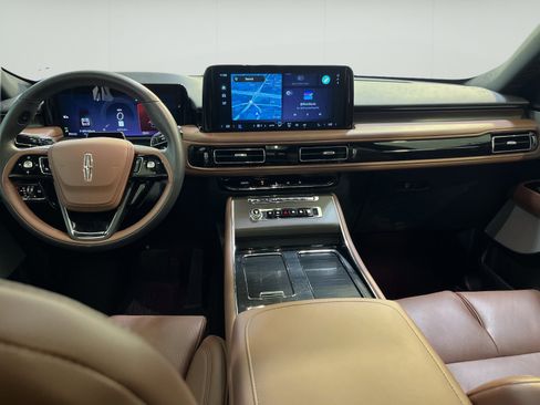 Used 2026 Lincoln Aviator Reserve AWD/4WD image 15