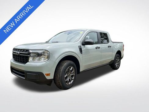 Used 2023 Ford Maverick XLT FWD image 6