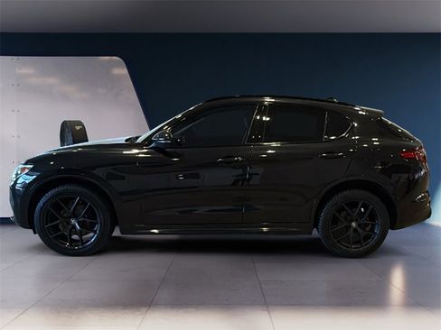Used 2020 Alfa Romeo Stelvio Ti w/ Nero Edizione image 4