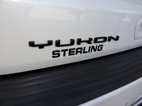 Certified 2024 GMC Yukon Denali Ultimate AWD/4WD image 17