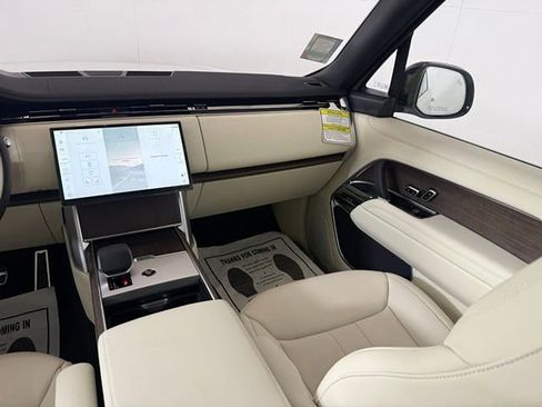 New 2026 Land Rover Range Rover SE image 27