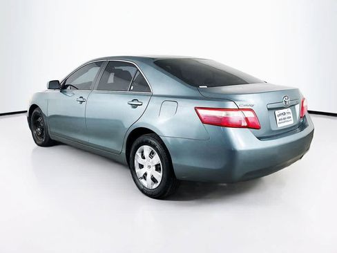 Used 2008 Toyota Camry LE FWD image 4