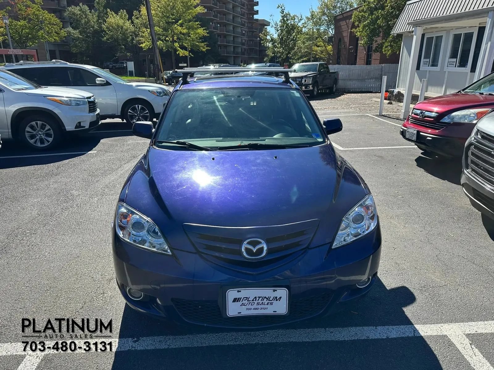 Used 2004 MAZDA MAZDA3 s w/ Moonroof & 6-CD Pkg FWD image 4