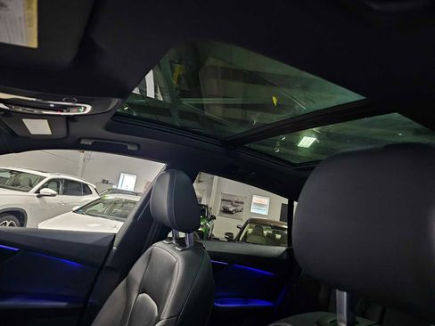 Used 2021 Audi Q8 Premium Plus w/ Premium Plus Package image 23