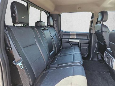 Used 2017 Ford F250 Lariat w/ Lariat Value Package AWD/4WD image 19