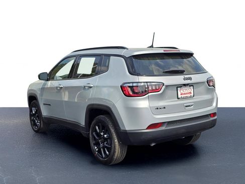 New 2026 Jeep Compass Latitude AWD/4WD image 12