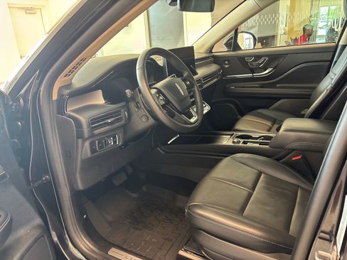 Certified 2025 Lincoln Corsair Reserve w/ Equipment Group 202A AWD/4WD image 12