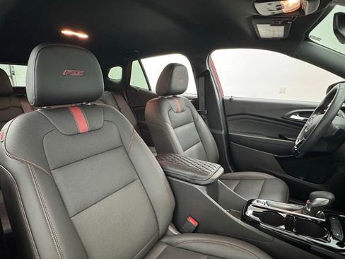 Used 2024 Chevrolet Trax RS w/ Driver Confidence Package image 35