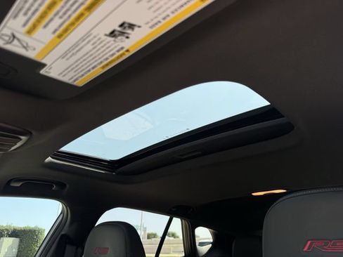 Certified 2024 Chevrolet Trax RS w/ Sunroof Package FWD image 26