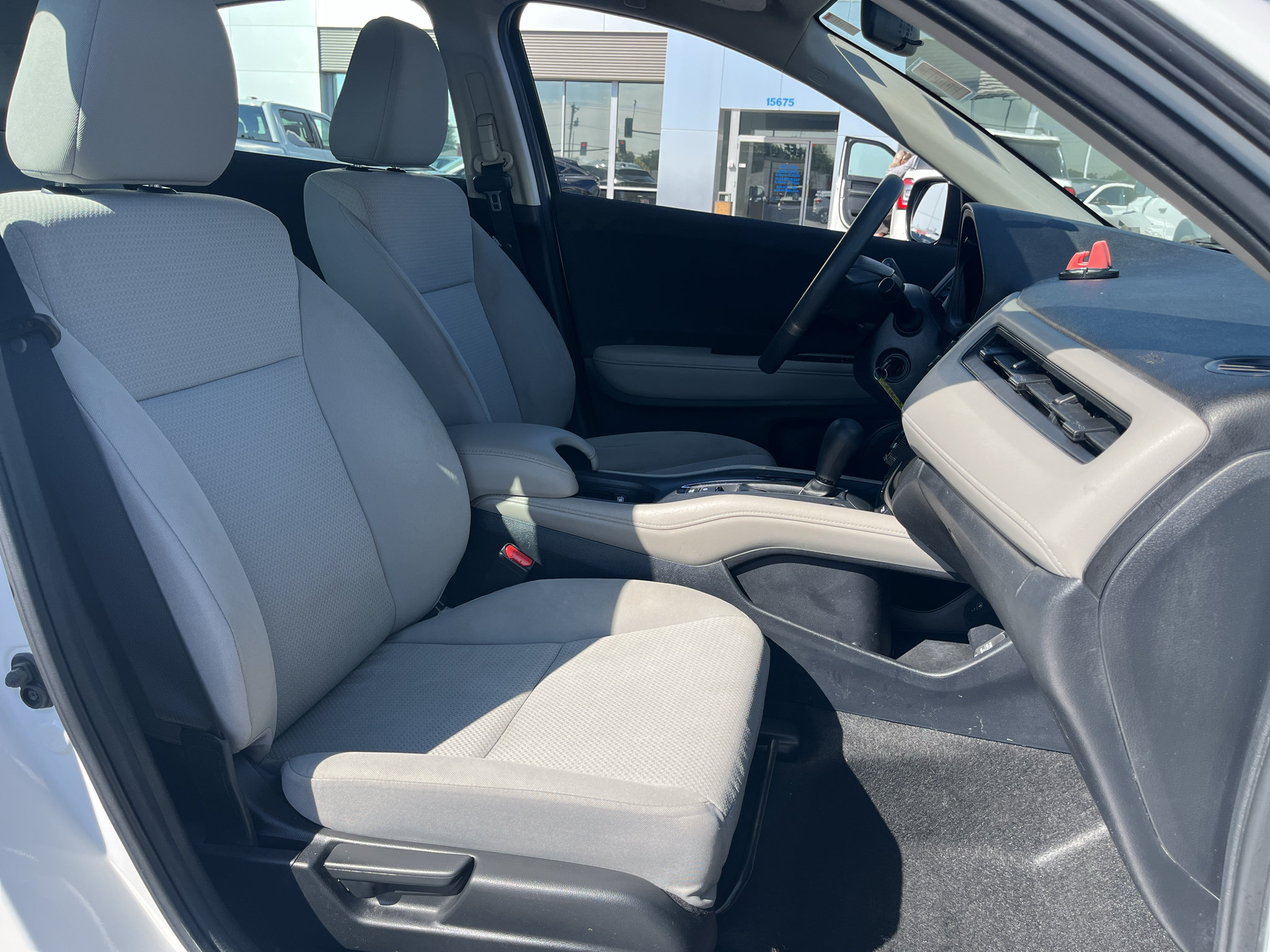 Used 2021 Honda HR-V LX image 29