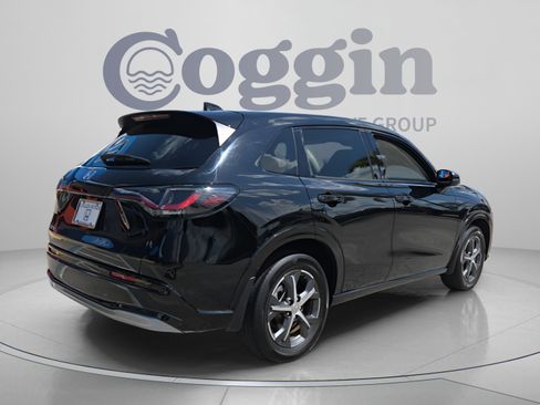 Certified 2025 Honda HR-V EX-L image 5