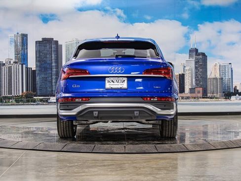 Used 2022 Audi Q5 2.0T Prestige image 11
