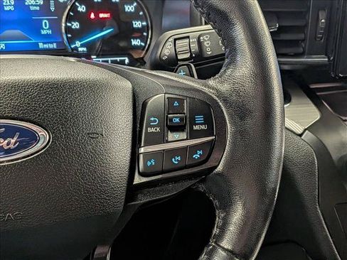 Used 2020 Ford Explorer XLT w/ Equipment Group 202A AWD/4WD image 13