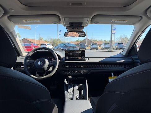 New 2025 Honda Accord SE image 22