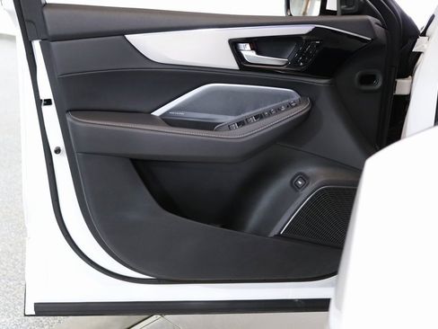 Used 2026 Acura MDX w/ Technology Package image 12