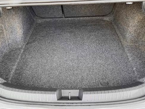 Used 2024 Volkswagen Jetta S image 8