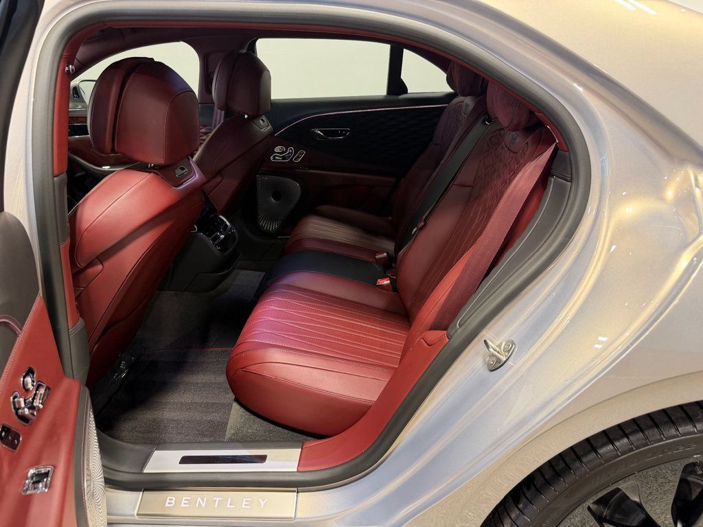 Used 2022 Bentley Flying Spur W12 AWD/4WD image 30
