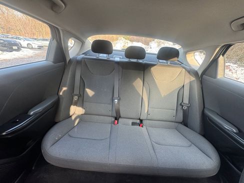 Used 2025 Kia K4 LXS image 35