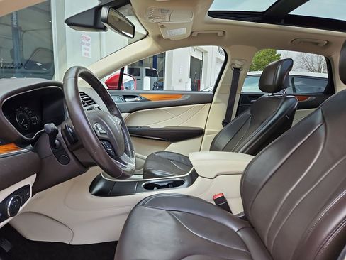 Used 2016 Lincoln MKC Reserve w/ Lincoln MKC Climate Package image 23