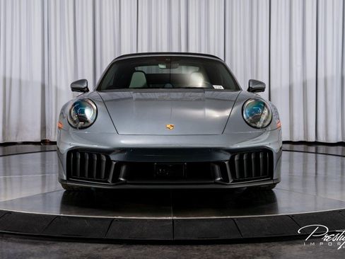 Used 2025 Porsche 911 Carrera GTS image 3