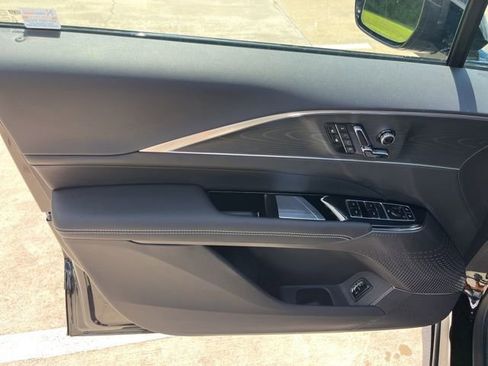 New 2026 Cadillac Lyriq Sport image 15