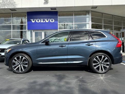 Certified 2023 Volvo XC60 B5 Ultimate w/ Climate Package image 2
