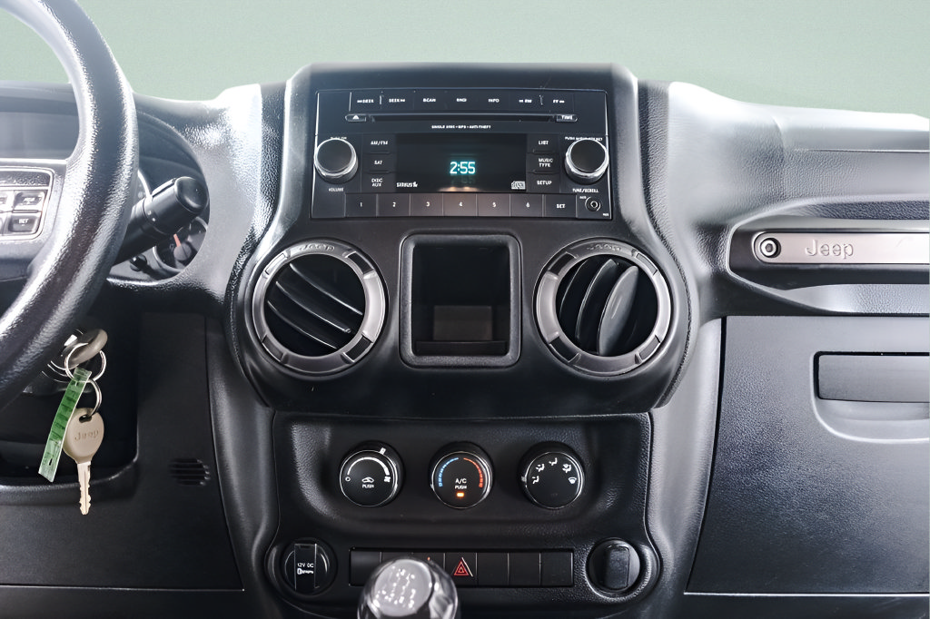 Used 2014 Jeep Wrangler Sport AWD/4WD image 13