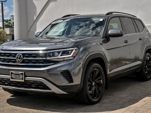 Used 2023 Volkswagen Atlas SE w/ Panoramic Sunroof Package AWD/4WD image 4