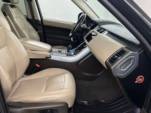 Used 2018 Land Rover Range Rover Sport HSE image 38