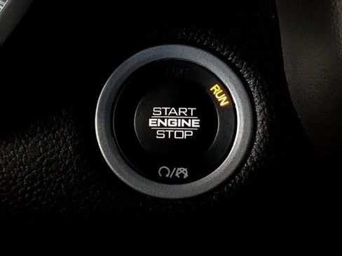 Used 2023 RAM 1500 Big Horn AWD/4WD image 32